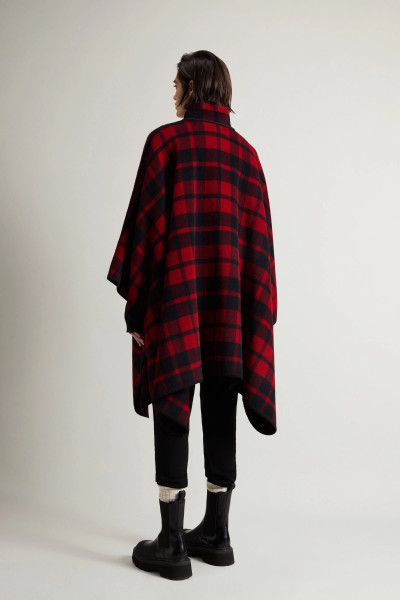 PONČO WOOLRICH BLANKET CAPE - Fotografie č. 3