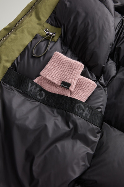 BUNDA WOOLRICH ARCTIC LONG PARKA - Fotografie č. 10
