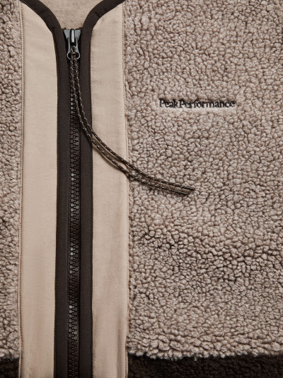 MIKINA PEAK PERFORMANCE W HEAVY PILE OVERSIZED CARDIGAN - Fotografie č. 4