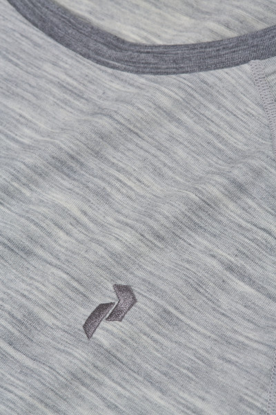 TERMIKUS FEHÉRNEMŰ PEAK PERFORMANCE M MAGIC CREW - Kép 4