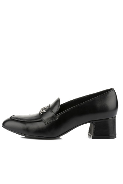 LODIČKY KARL LAGERFELD BONNIE SIGNIA TRIM LOAFER - Fotografie č. 5