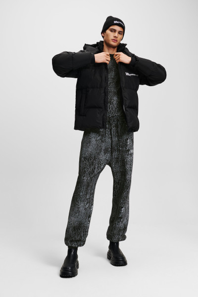 TRÉNINGNADRÁG KARL LAGERFELD JEANS KLJ PRINTED SWEATPANT - Kép 3