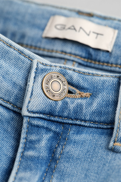 DŽÍNY GANT BOOTCUT JEANS - Fotografie č. 2