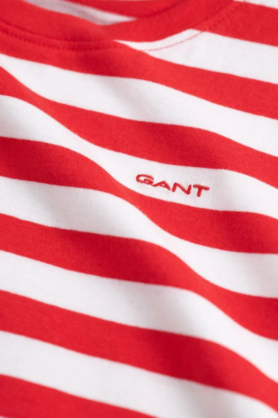 TRIČKO GANT STRIPED SHIELD T-SHIRT - Fotografie č. 2