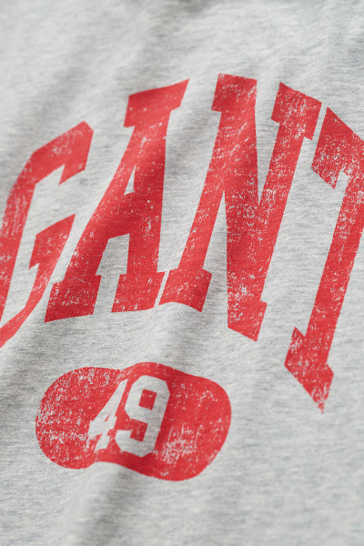 TRIČKO GANT 49 ARCH RELAXED T-SHIRT - Fotografie č. 2