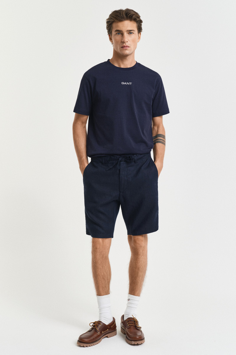 E-shop ŠORTKY GANT RELAXED LINEN DS SHORTS EVENING BLUE