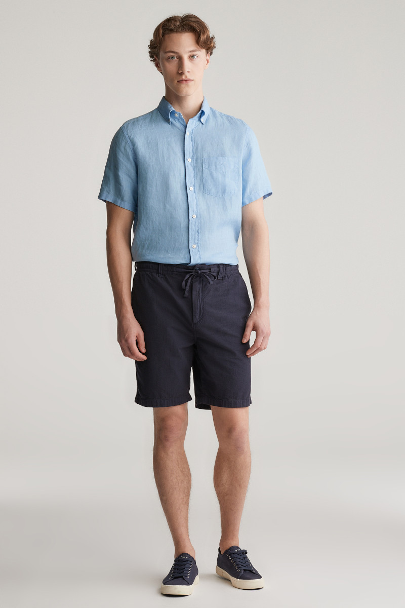 ŠORTKY GANT REG GMNT DYE SEERSUCKER SHORTS EVENING BLUE