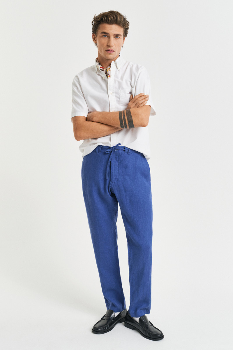 E-shop KALHOTY GANT RELAXED LINEN DS PANTS RICH BLUE