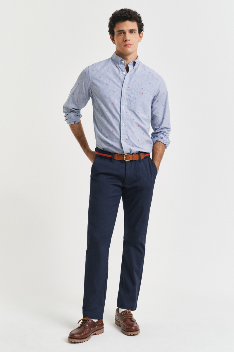 NOHAVICE GANT SLIM SPORTS CHINOS EVENING BLUE