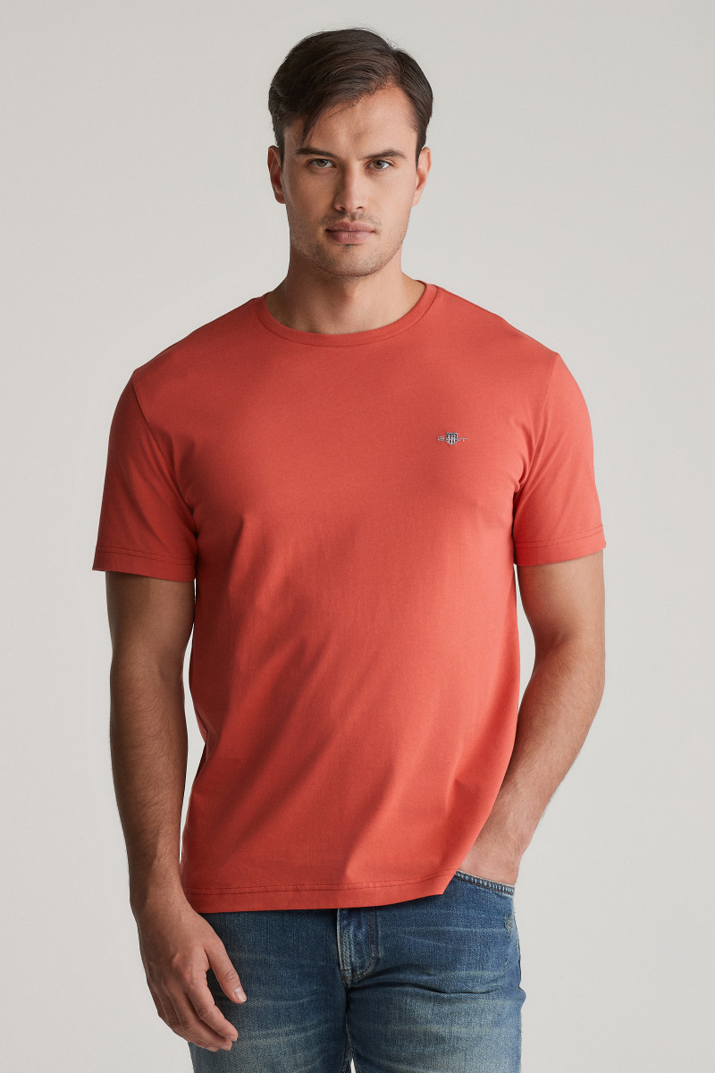 TRIČKO GANT REG SHIELD SS T-SHIRT BRICK RED