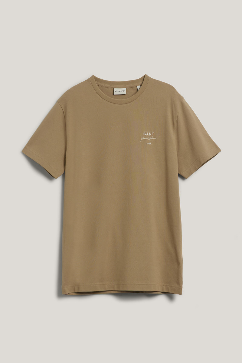 E-shop TRIČKO GANT LOGO SCRIPT PIQUE SS TSHIRT DRIED KHAKI