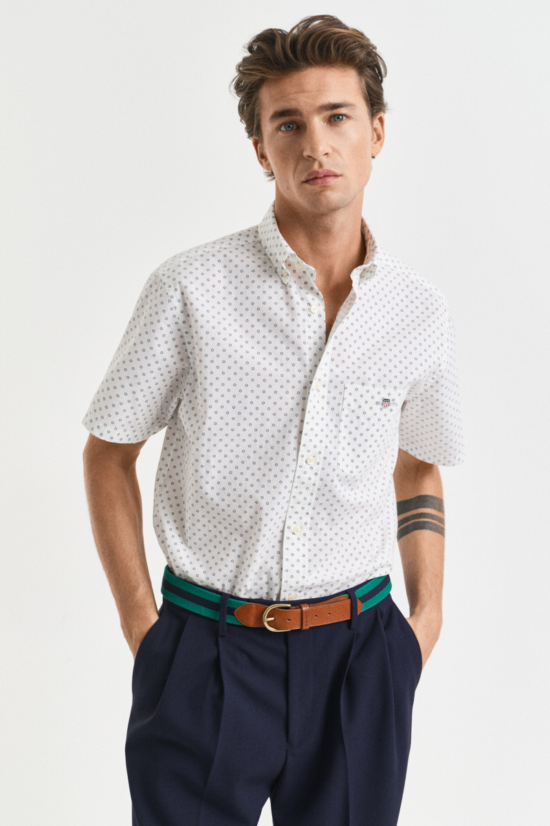 E-shop KOŠILE GANT REG MICRO PRINT SS SHIRT EGGSHELL