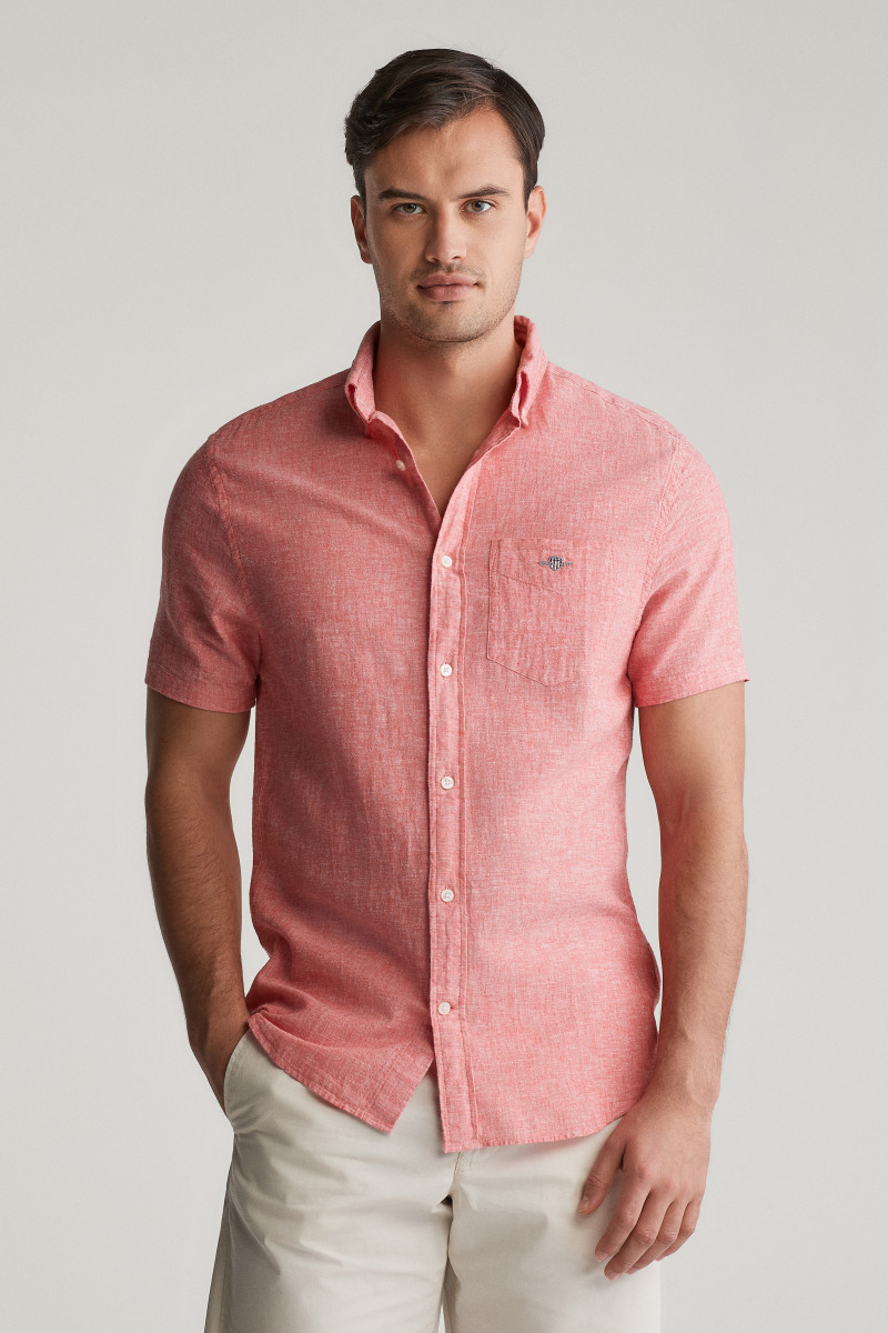 E-shop KOŠILE GANT REG COTTON LINEN SS SHIRT BRICK RED