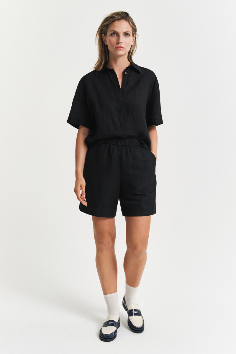 ŠORTKY GANT REL LINEN BLEND PULL ON SHORTS BLACK