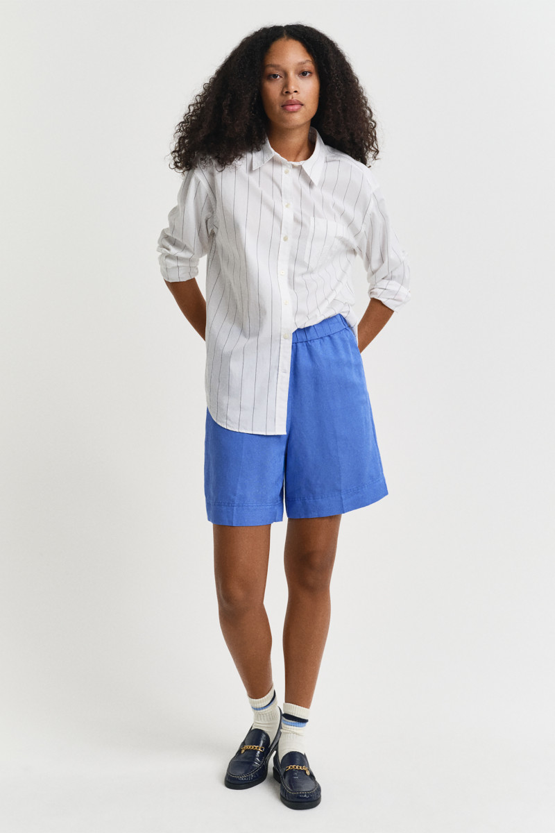 E-shop ŠORTKY GANT REL LINEN BLEND PULL ON SHORTS PERFECT BLUE