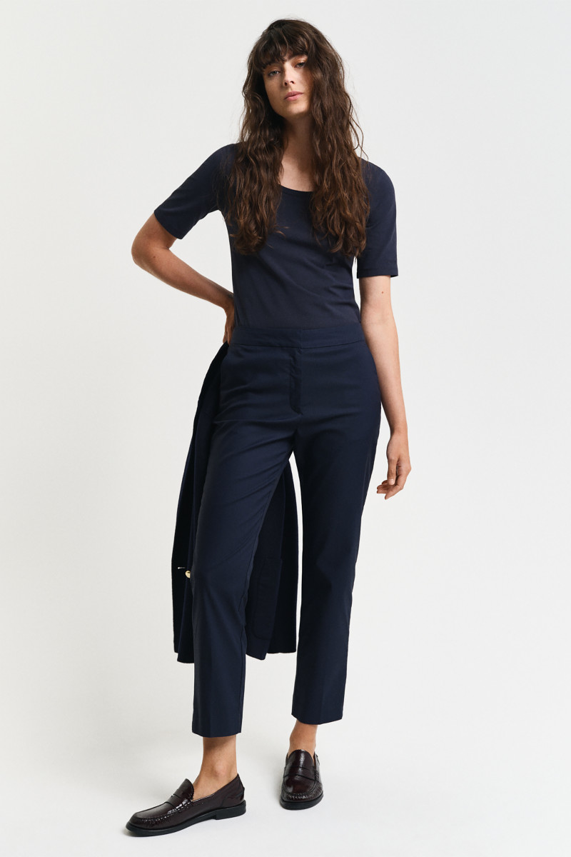 NOHAVICE GANT SLIM SLACK EVENING BLUE