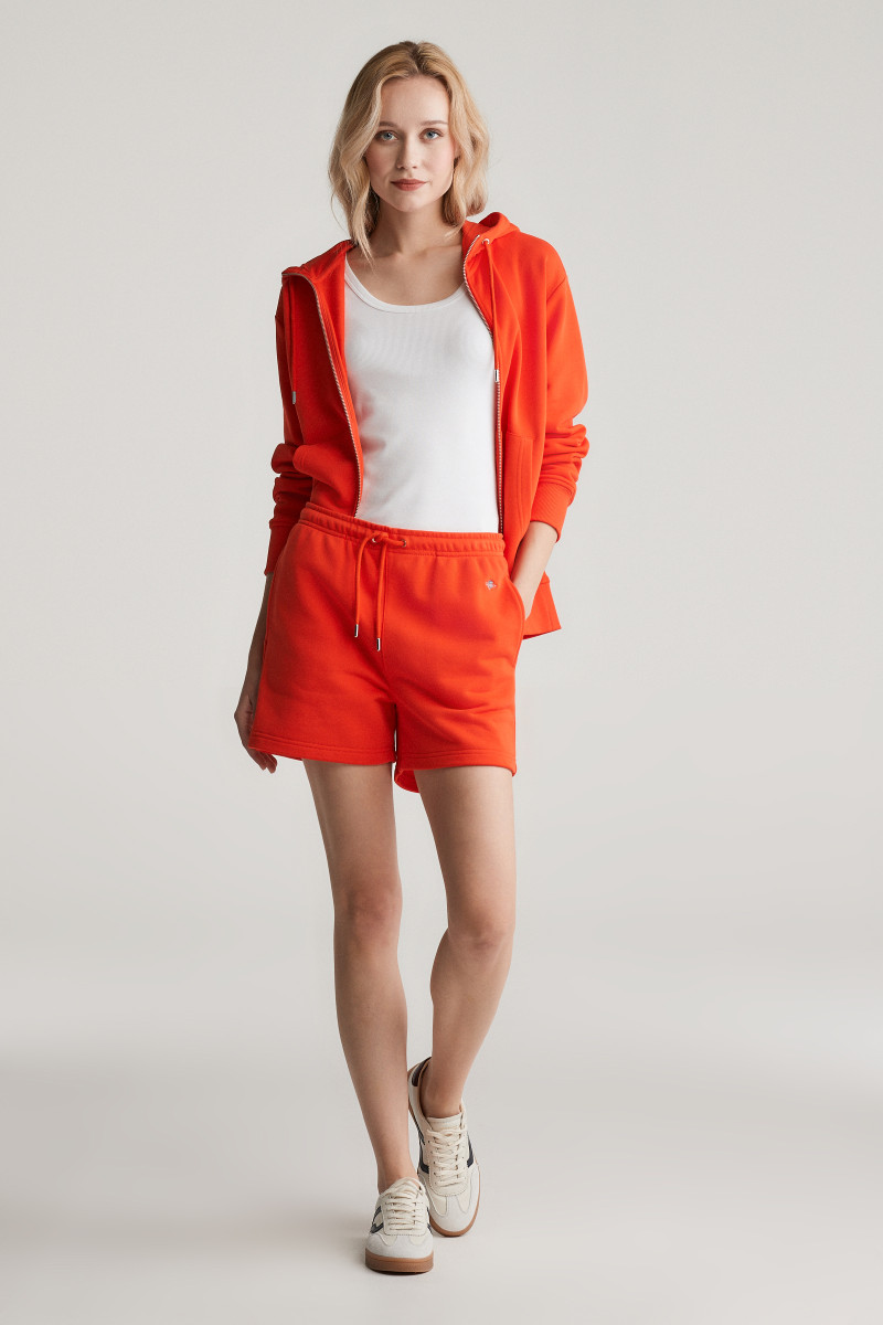 TEPLÁKOVÉ ŠORTKY GANT REG SHIELD SHORTS ORANGE RED