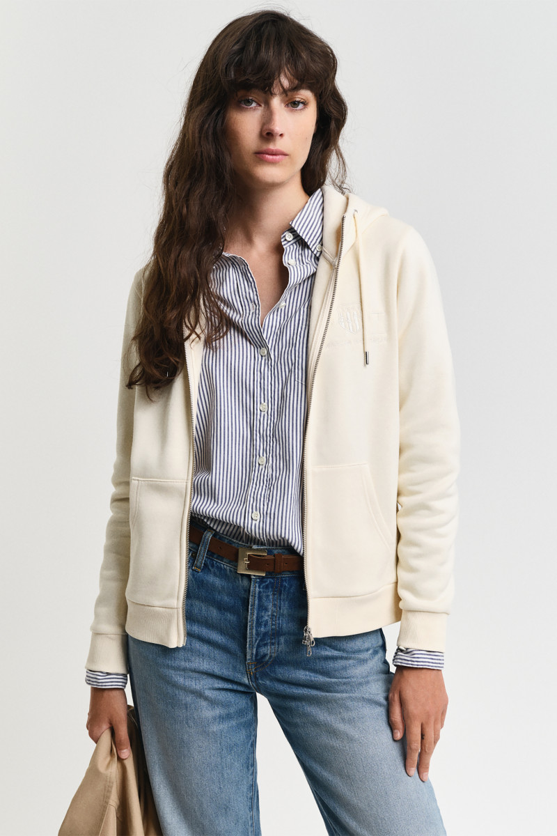 E-shop MIKINA GANT REG TONAL SHIELD ZIP HOODIE LINEN