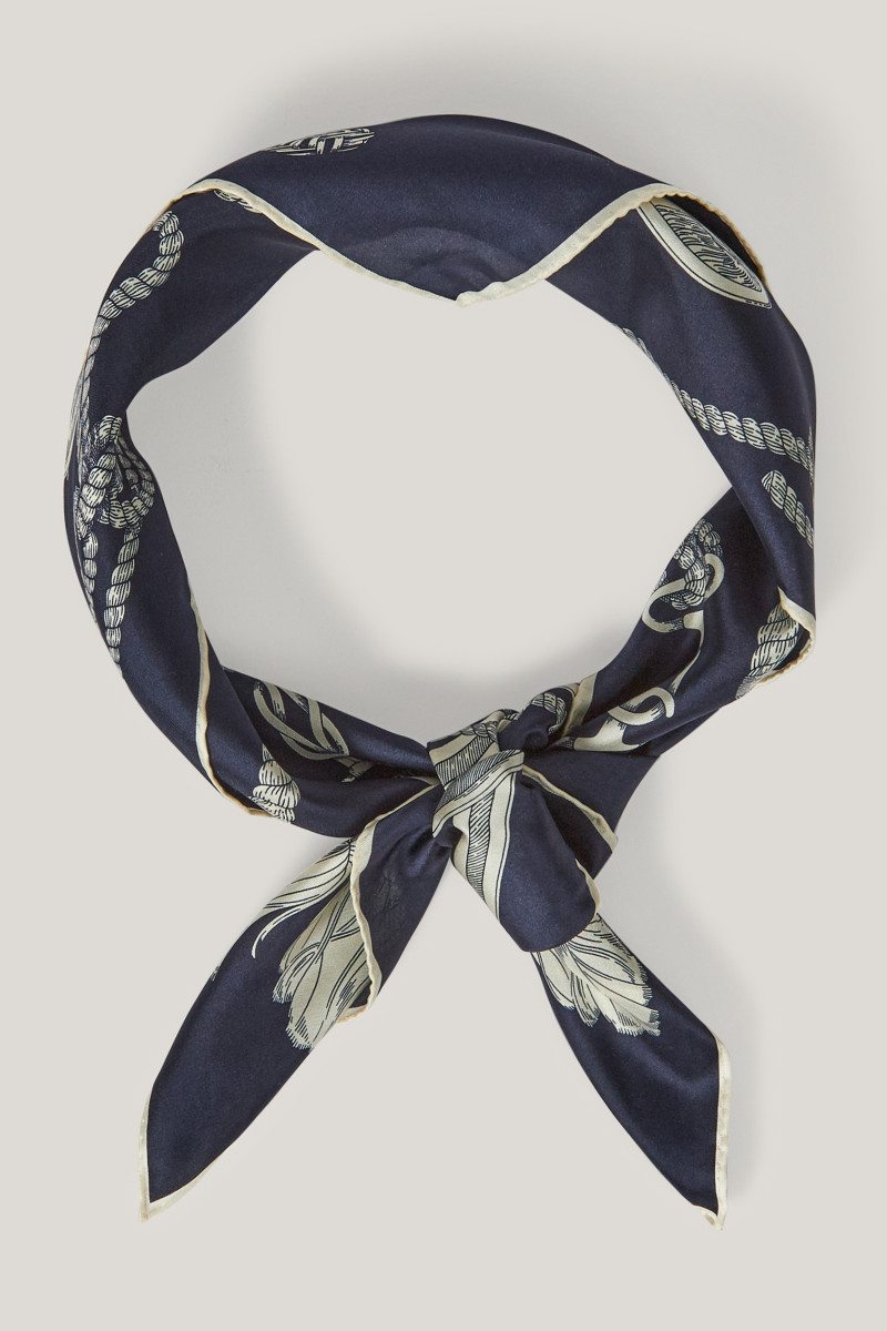 ŠÁTEK GANT SAILING PRINT SILK SCARF DEEP COBALT