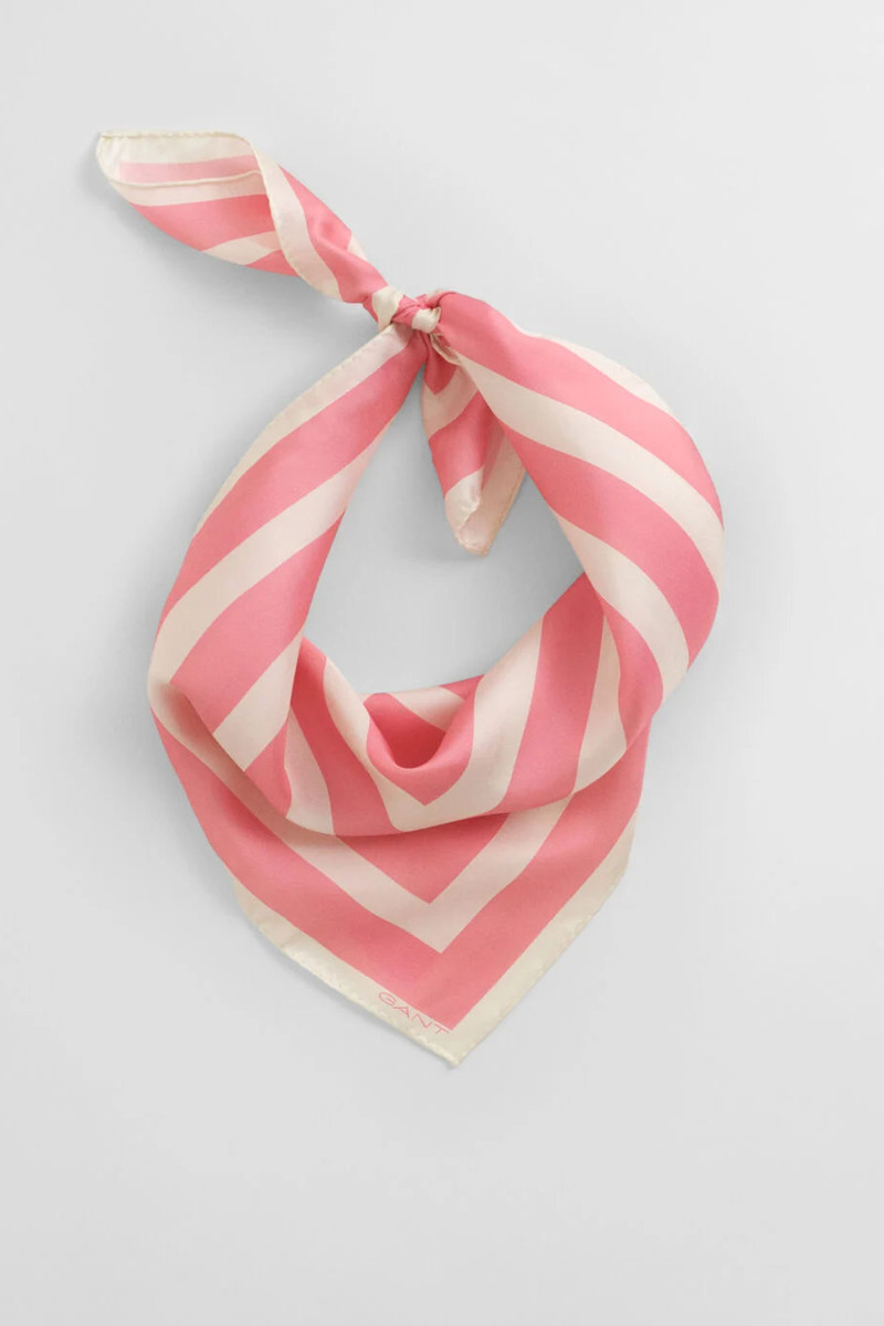 E-shop ŠÁTEK GANT STRIPE PRINT SILK SCARF GERANIUM PINK