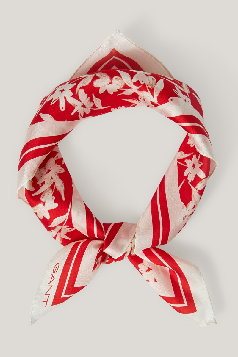 E-shop ŠÁTEK GANT FLORAL PRINT SILK SCARF ORANGE RED