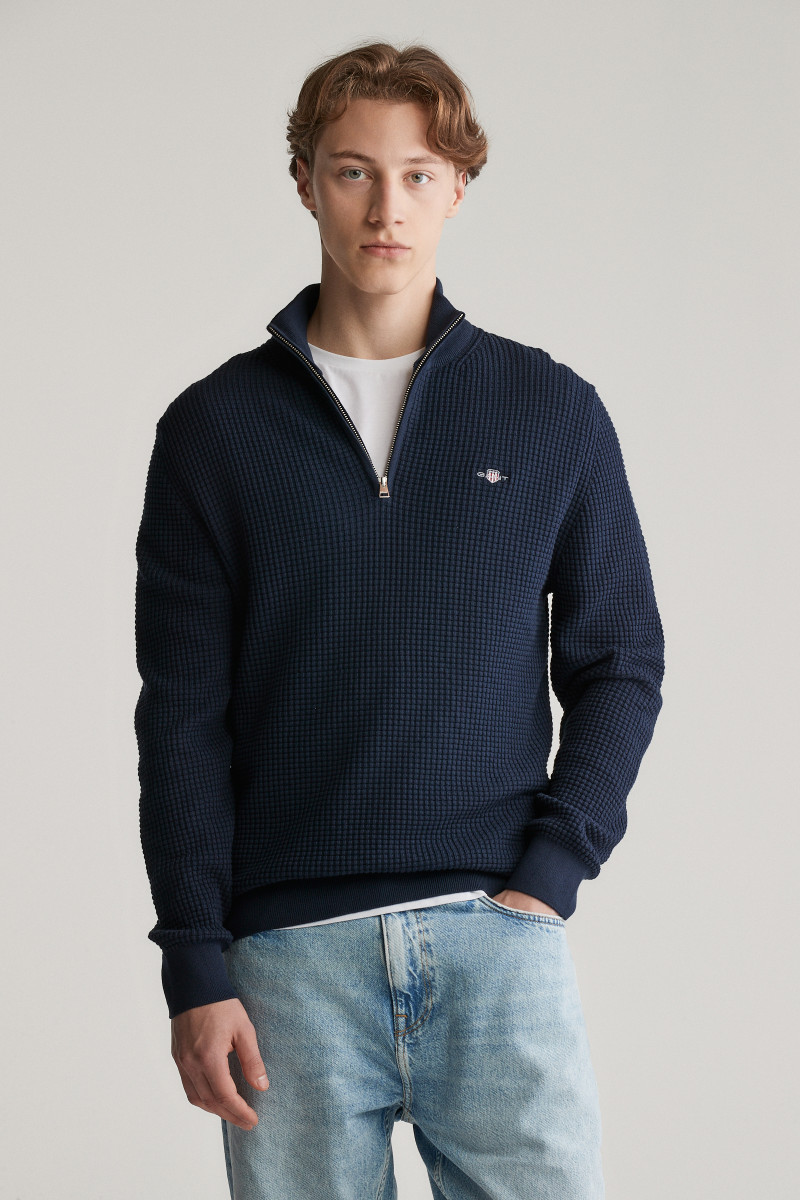 SVETR GANT TEXTURED COTTON HALF ZIP EVENING BLUE