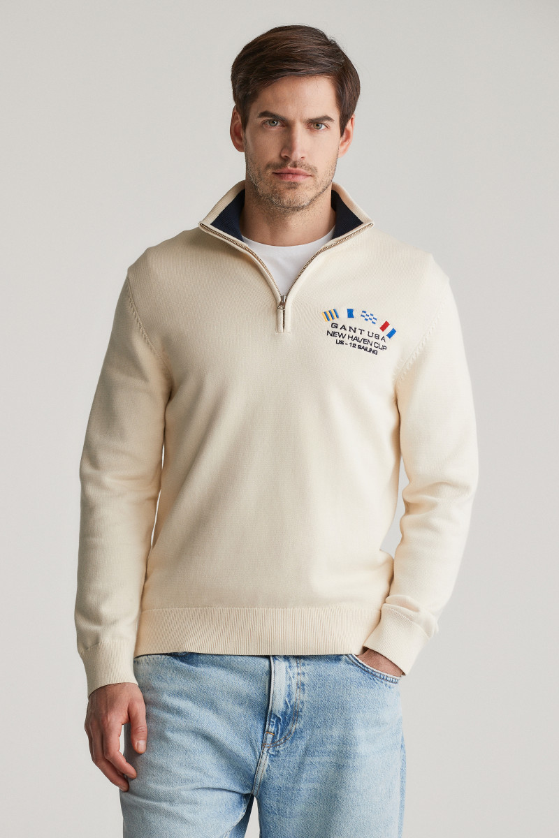 SVETR GANT NAUTICAL FLAGS HALF ZIP CREAM