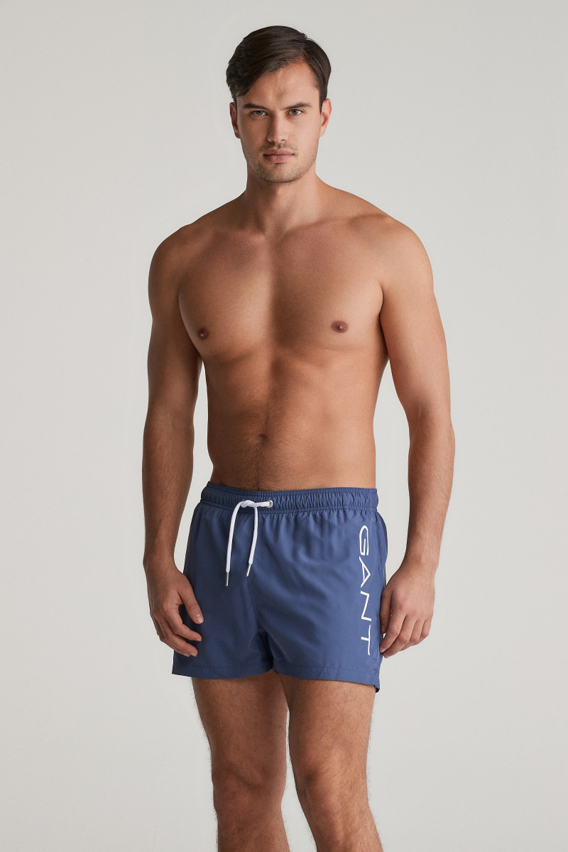 PLAVKY GANT LIGHTWEIGHT SWIM SHORTS DUSTY NAVY