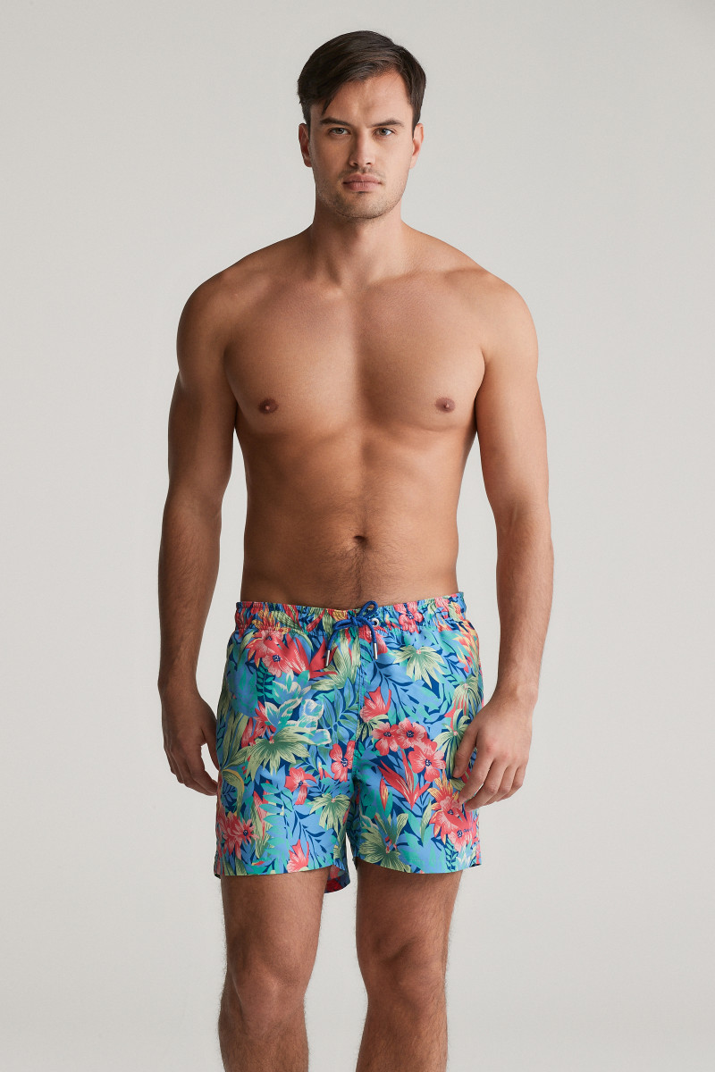 E-shop PLAVKY GANT FLORAL PRINT SWIM SHORTS DEEP COBALT