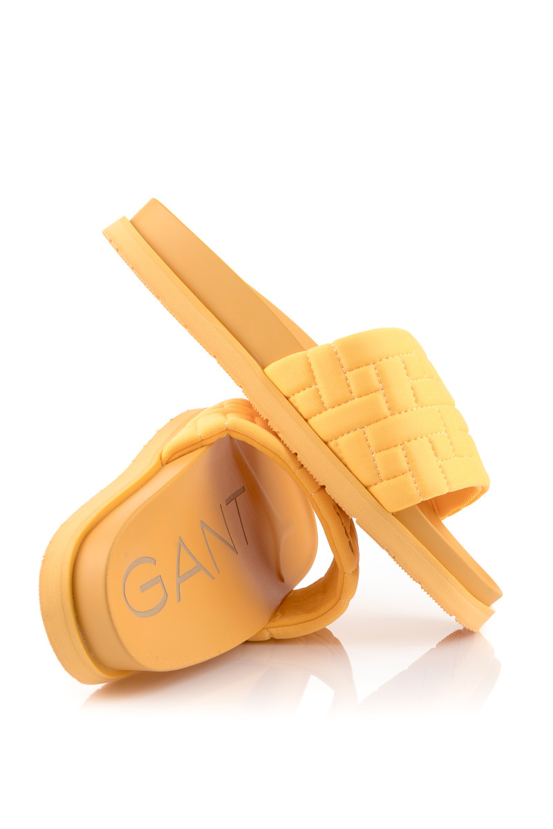 ŠĽAPKY GANT MARDALE BANANA YELLOW