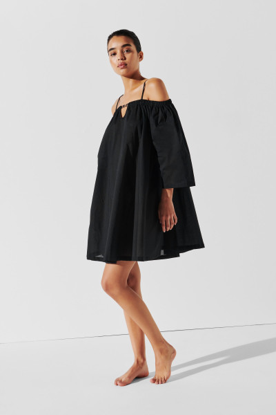 PLÁŽOVÉ OBLEČENÍ KARL LAGERFELD KARL DNA OFF SHOULDER DRESS - Fotografie č. 2
