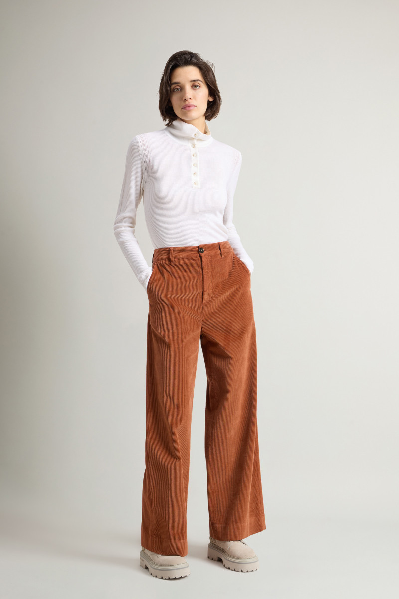 Levně Kalhoty woolrich corduroy pant ginger bread