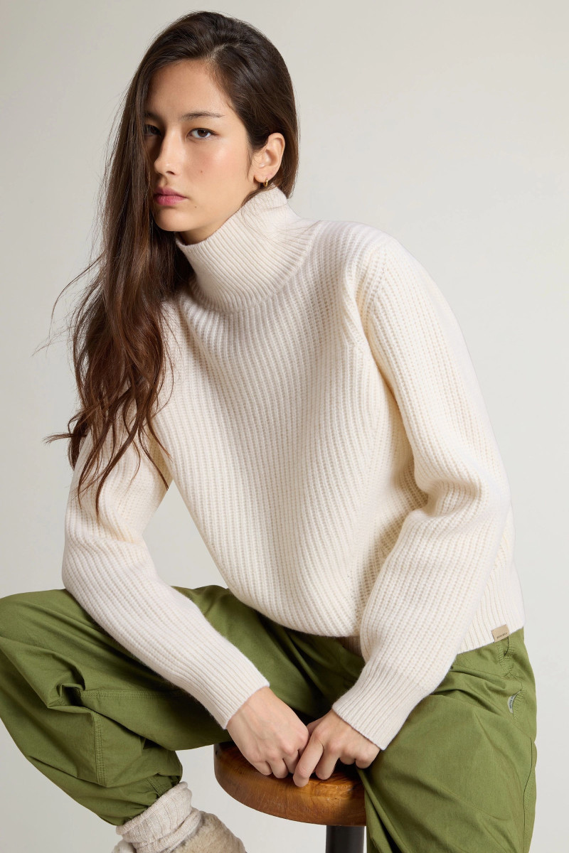 Rolák Woolrich Canberra Turtleneck Plaster White