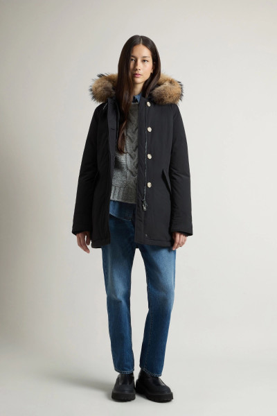 BUNDA WOOLRICH LUXURY ARCTIC RACCOON PARKA - Fotografie č. 2
