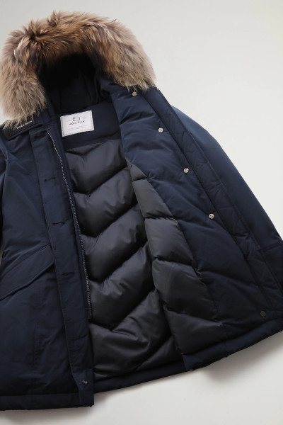 BUNDA WOOLRICH LUXURY ARCTIC RACCOON PARKA - Fotografie č. 3