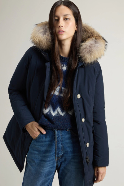 BUNDA WOOLRICH LUXURY ARCTIC RACCOON PARKA - Fotografie č. 6