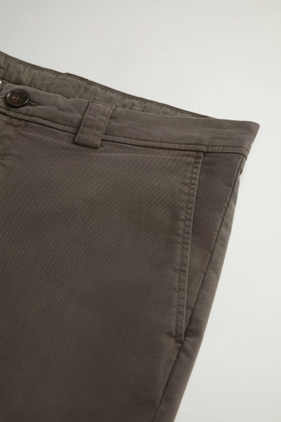 KALHOTY WOOLRICH CLASSIC CHINO PANT - Fotografie č. 6
