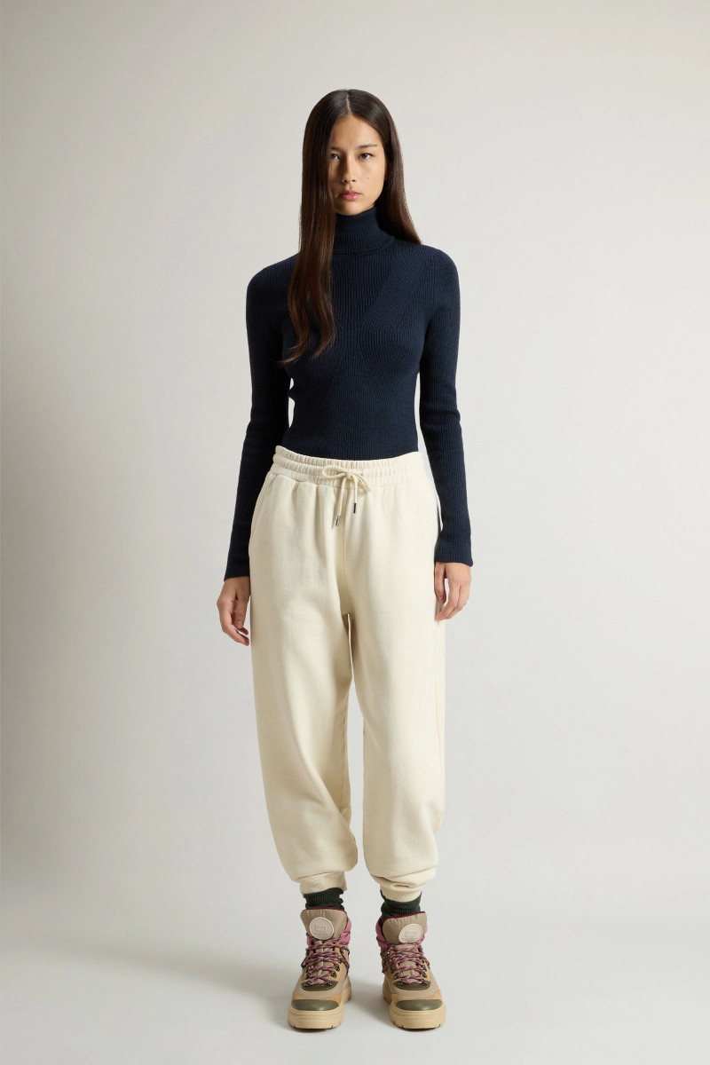 Tréningnadrág Woolrich Light Fleece Pant Milky Cream