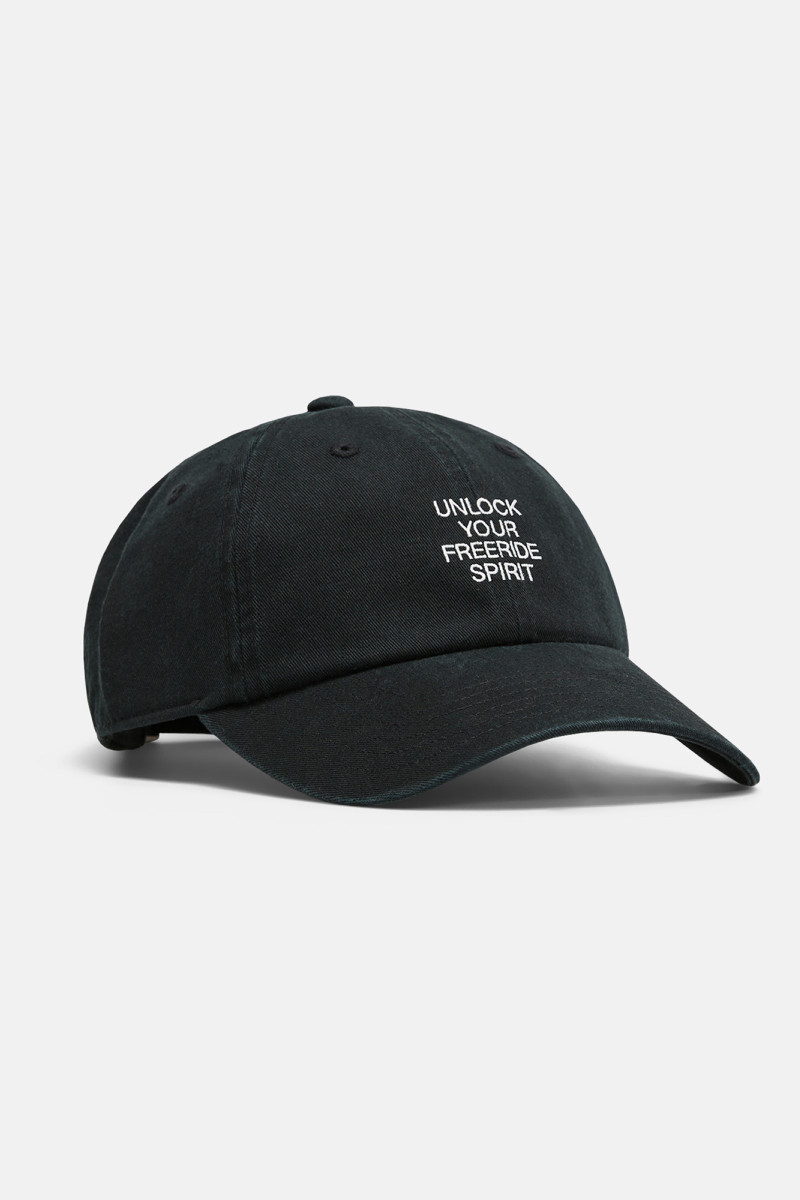 Sapka Peak Performance Seasonal Artwork Cap Black