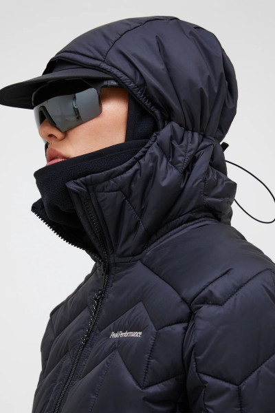 BUNDA PEAK PERFORMANCE W ELEVATE LINER HOOD - Fotografie č. 7