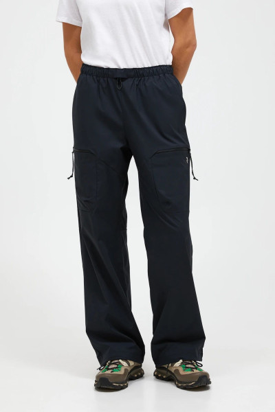 KALHOTY PEAK PERFORMANCE W OUTDOOR CARGO PANTS - Fotografie č. 5