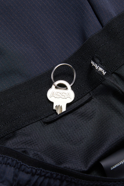 RÖVIDNADRÁG PEAK PERFORMANCE M TRAIL LIGHT SHORTS - Kép 4