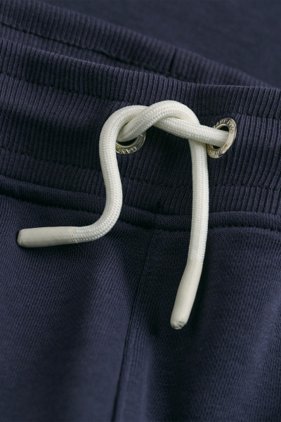 TEPLÁKY GANT SHIELD SWEAT PANT - Fotografie č. 2