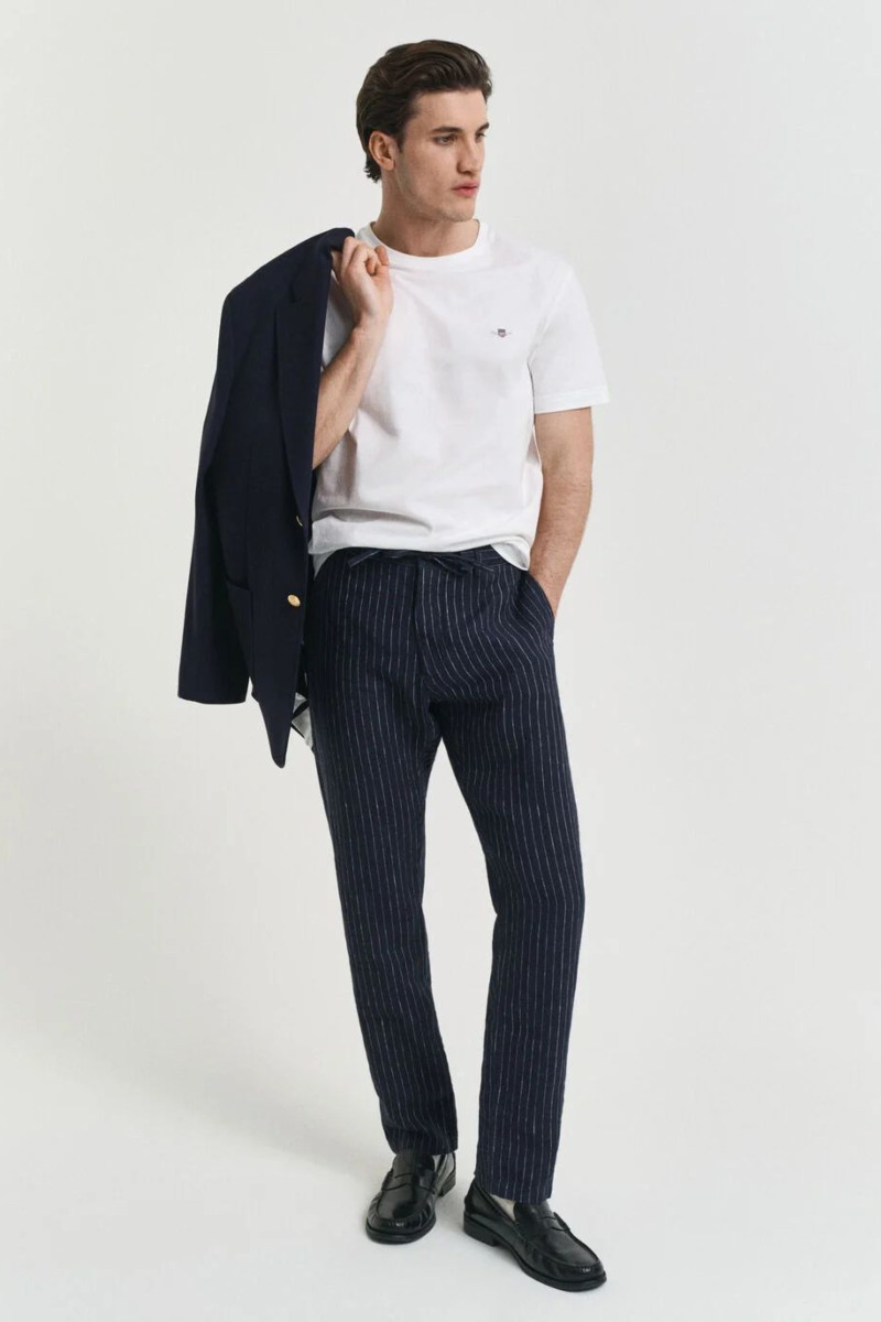 NOHAVICE GANT REL LINEN PINSTRIPE DS PANTS DARKENED NAVY
