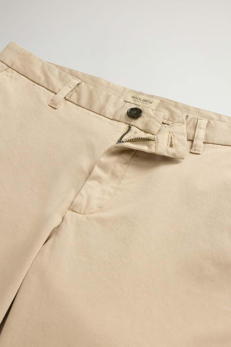 Šortky Woolrich Classic Chino Shorts White Pepper