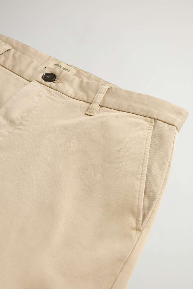 Šortky Woolrich Classic Chino Shorts White Pepper