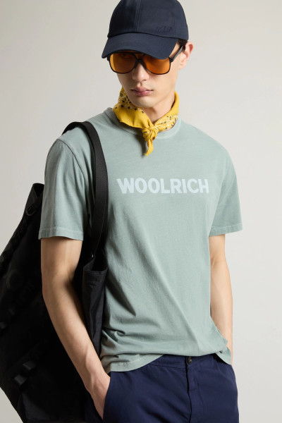 TRIČKO WOOLRICH LIGHT GARMENT DYED T-SHIRT - Fotografia č. 4