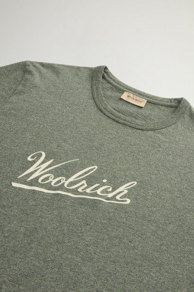 TRIČKO WOOLRICH MOULINE JERSEY LOGO T-SHIRT - Fotografie č. 6