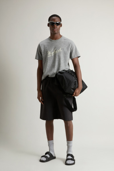 TRIČKO WOOLRICH MOULINE JERSEY LOGO T-SHIRT - Fotografie č. 2