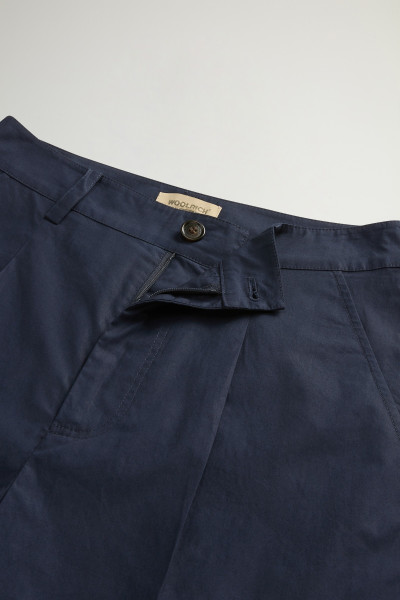 KALHOTY WOOLRICH WIDE LEG CHINO TROUSER - Fotografie č. 5